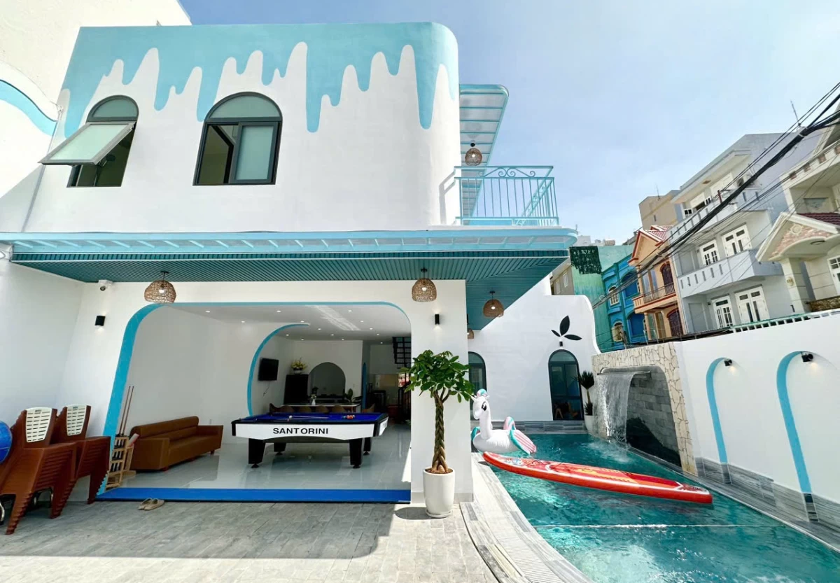 Villa hồ bơi 17a Hồ Quý ly cách biển chỉ 150m - VT17AHQL
