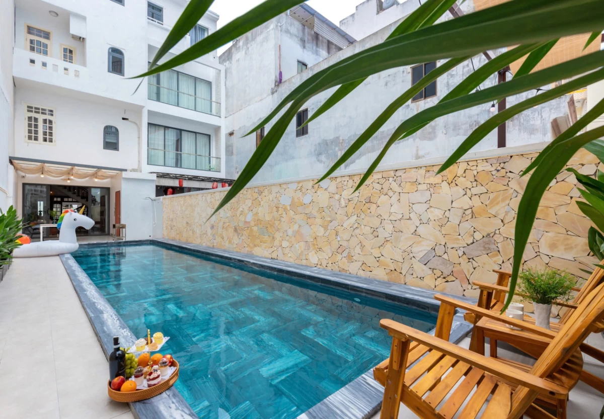 Villa hồ bơi cách bãi sau Vũng Tàu 100m có bàn bida, bi lắc, karaoke và sân nướng BBQ – VT14NH