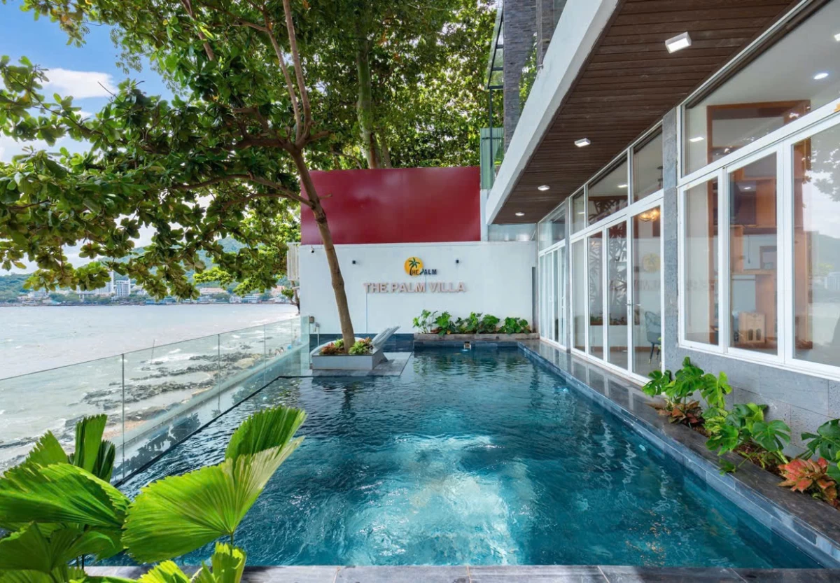 Villa sát biển 11 Trần phú 6 phòng ngủ - VT17