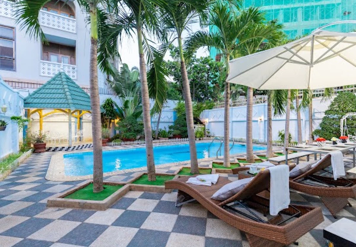 Villa Vũng Tàu cách bãi sau 200m gồm 5 phòng ngủ có hồ bơi và sân nướng BBQ – VT19