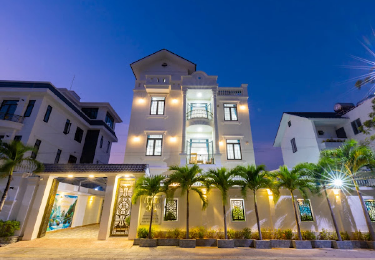 Villa lớn Long Cung Vũng Tàu cách bãi biển 400m, có hồ bơi, karaoke, bida và sân nướng BBQ – VTC2.50