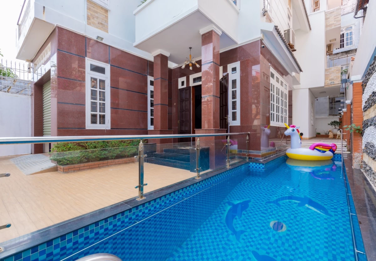 Villa hồ bơi bãi sau Vũng Tàu có phòng karaoke, bida và sân nướng BBQ ngoài trời – VT8FLLQ