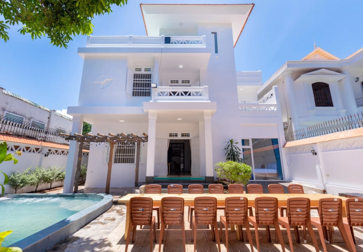 Villa hồ bơi cách bãi sau Vũng Tàu 200m có karaoke, bàn bida và sân nướng BBQ ngoài trời – VT66VTS