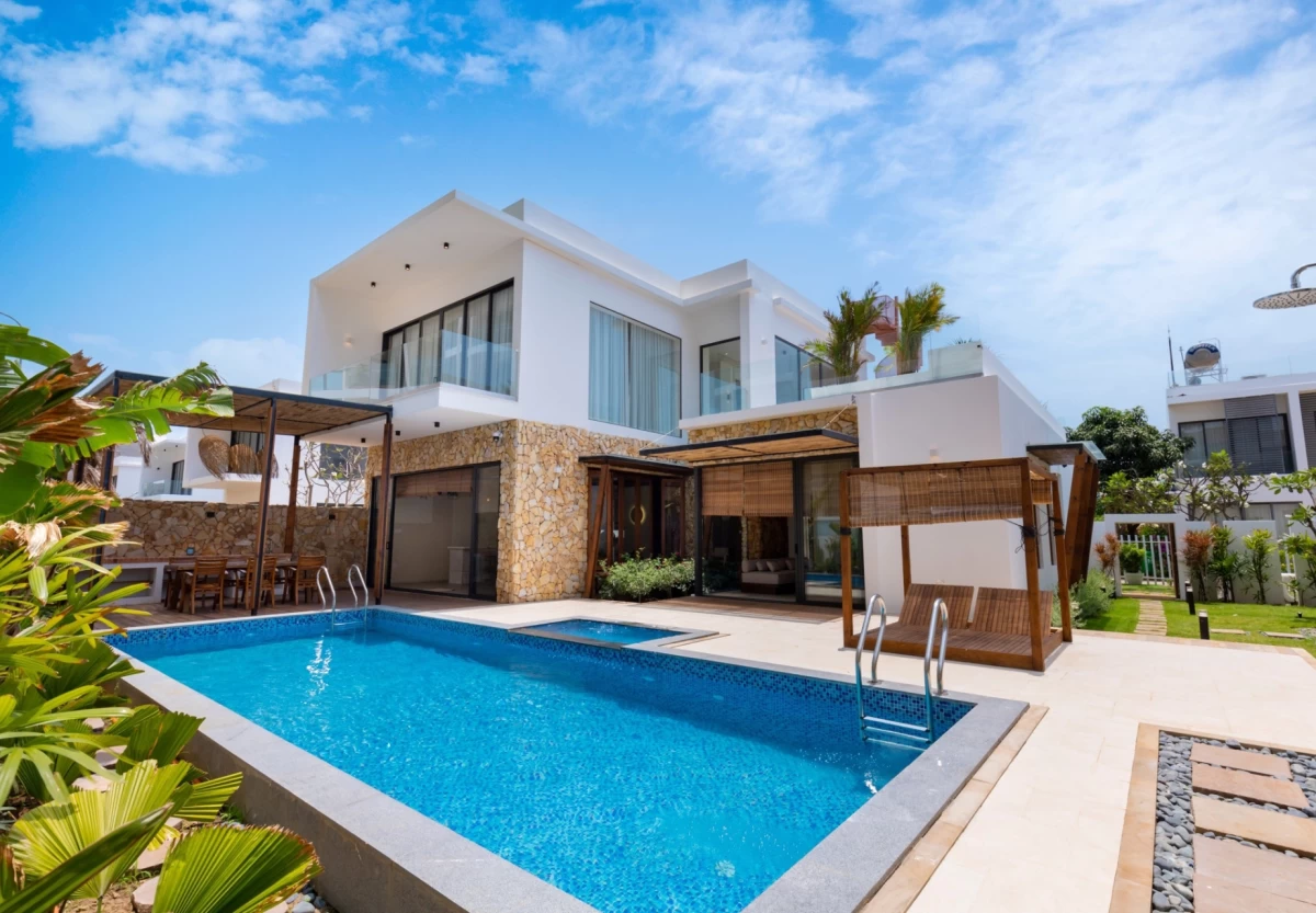 Villa hồ bơi Vũng Tàu cách bãi biển 50m có hồ bơi và sân nướng BBQ ngoài trời – VTS7