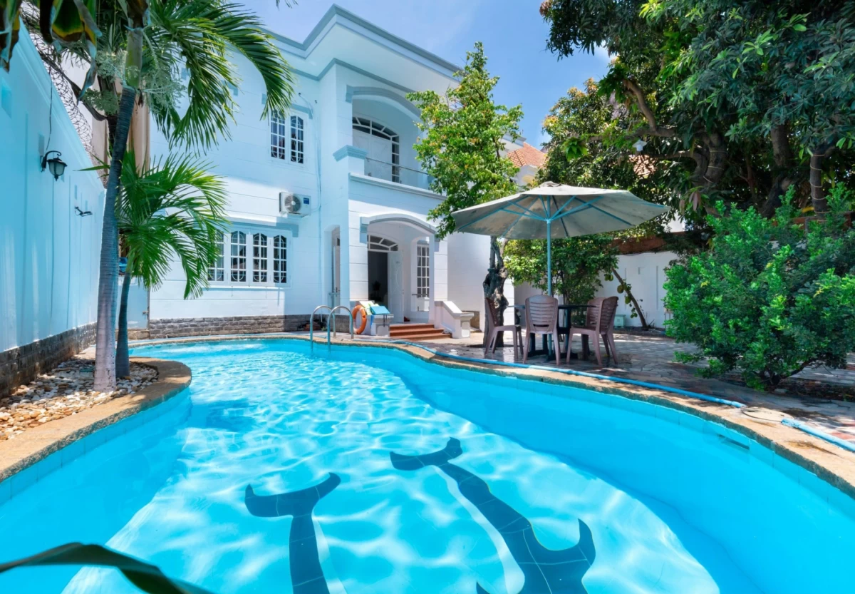 Villa hồ bơi Vũng Tàu cách biển 450m có karaoke, bida và sân nướng BBQ ngoài trời – VT129-20VTS