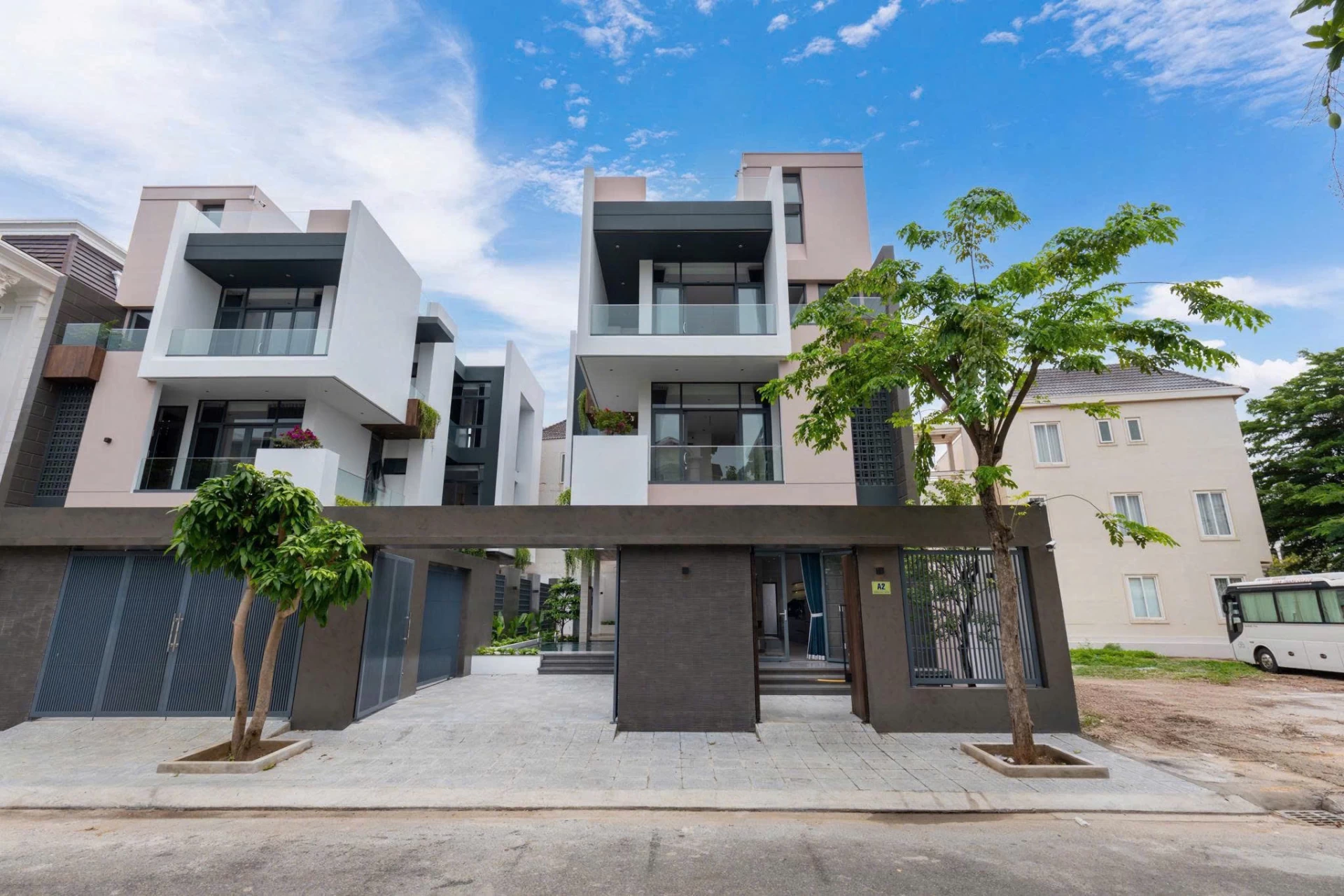 Villa Vũng Tàu cao cấp A2  Đặng Thuỳ Trâm cách bãi sau 200m - VTA2DTT