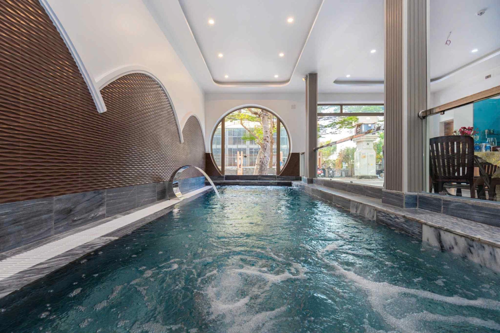 Villa Vũng Tàu 33 Hồ Quý Ly , cách biển bãi sau 100m - VT33HQL