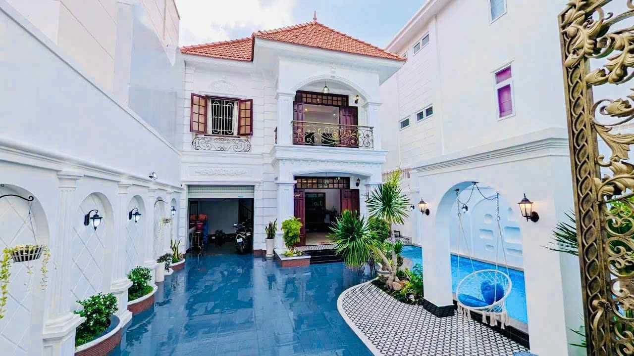 Villa Vũng Tàu 8 lô e Lạc Long Quân 4 phòng ngủ - VT8ELLQ