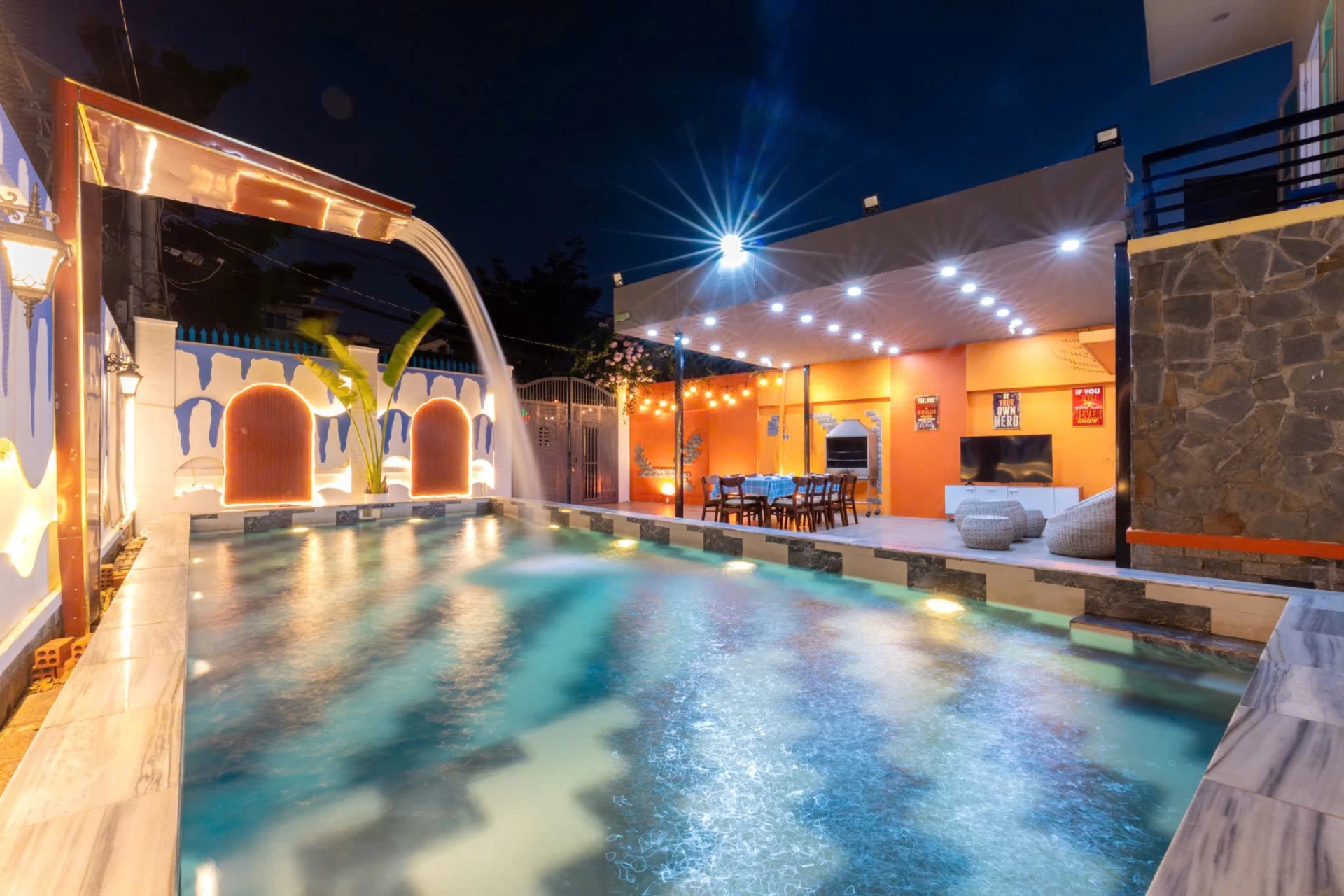 Villa 168 Nguyễn Thị Minh Khai , có hồ bơi rộng 80m2 – VT168NTMK