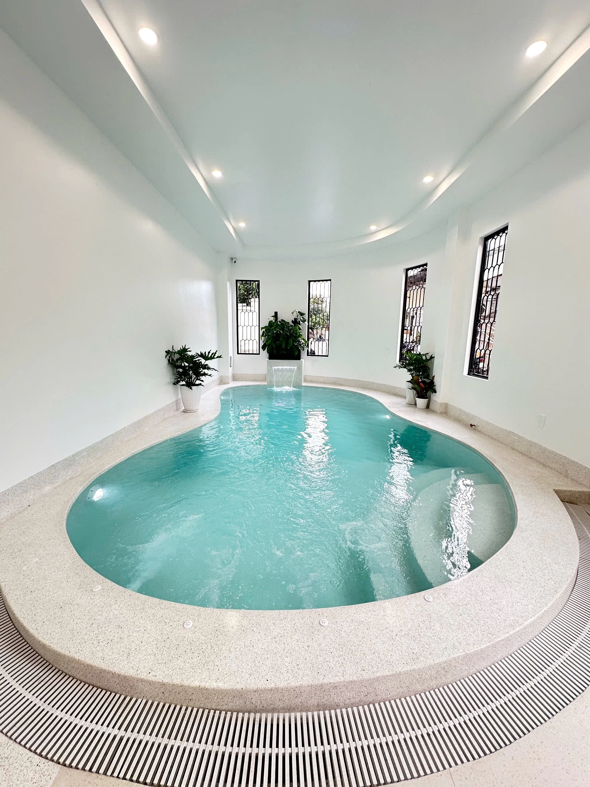 Villa 18/2 Hồ Quý Ly cách biển chỉ 200m, có karaoke, bida - VT18-2HQL
