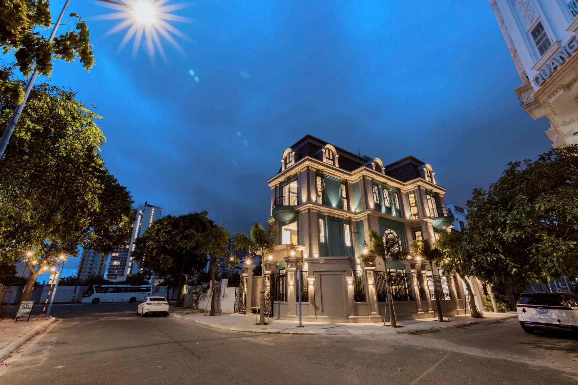 Villa Vũng Tàu cao cấp 24 Nguyễn Hữu Tiến cách biển chỉ 150m - VT24NHT