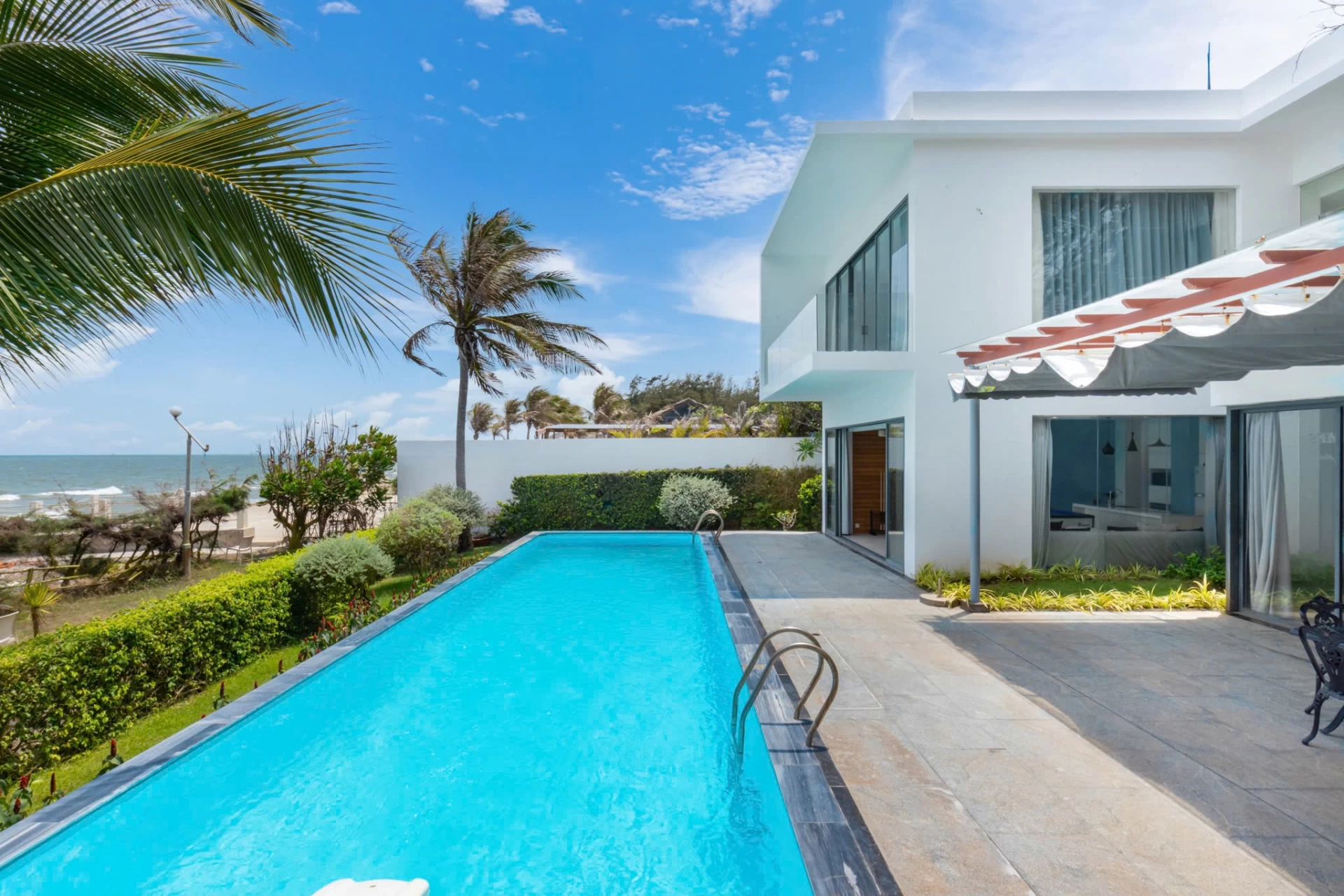 Villa Vũng Tàu sát biển resort Aria Long Cung - VTD2