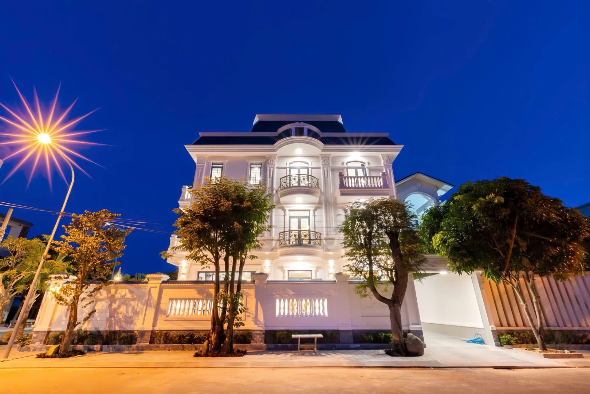 Villa Vũng Tàu cách bãi sau chỉ 300m có hồ bơi, bàn bida, karaoke và sân nướng BBQ – VT7MTĐ