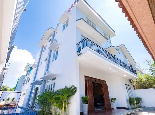 Villa Long Cung Vũng Tàu cách bãi tắm 100m có hồ bơi, bàn bida, karaoke và sân nướng BBQ ngoài trời – VTB2.22