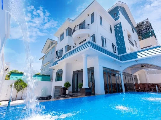 Villa dát vàng Vũng Tàu cách biển 200m có hồ bơi, bàn bida, karaoke và sân nướng BBQ – VTB2.20