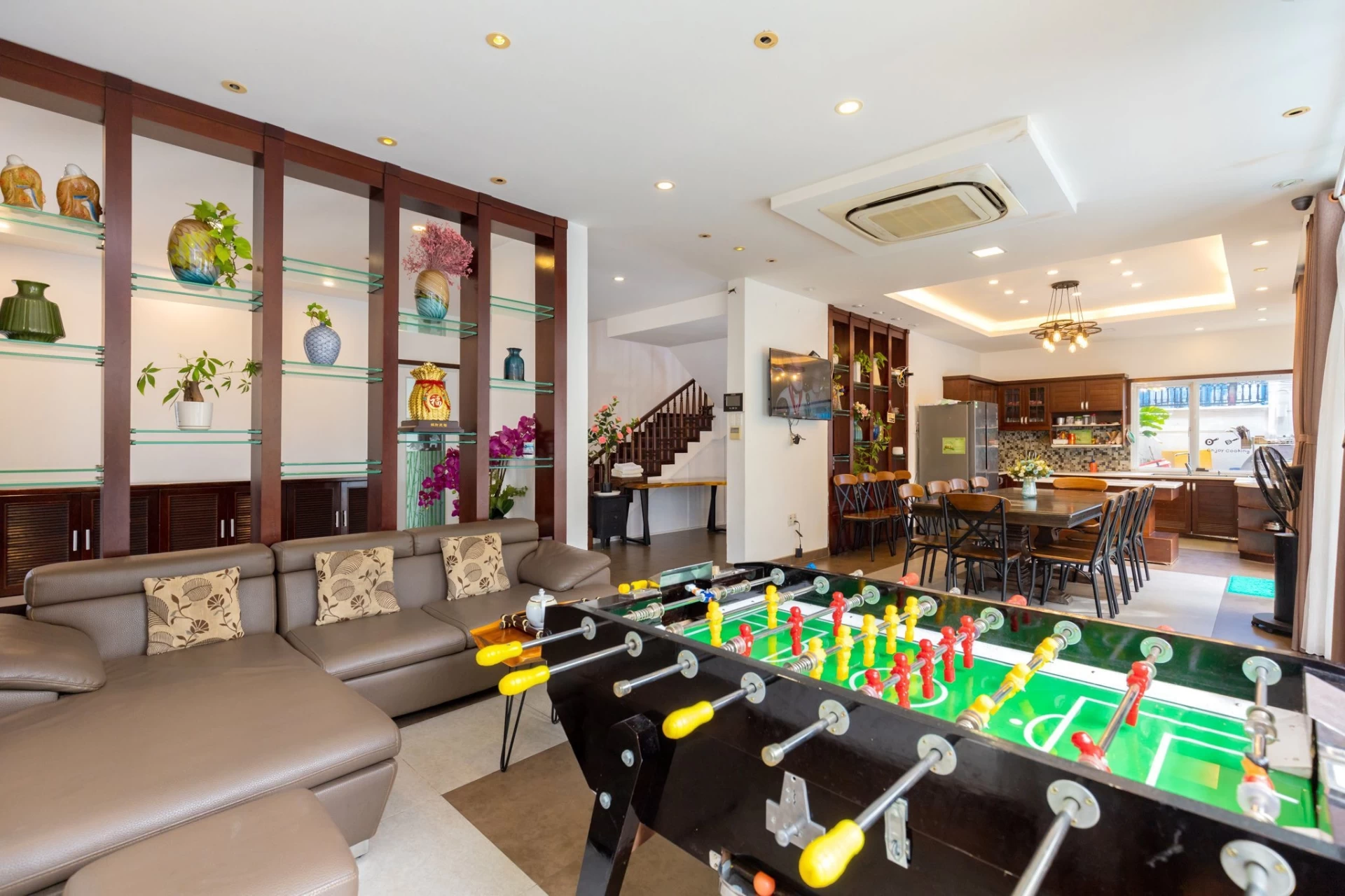 Villa hồ bơi Vũng Tàu cách bãi sau 250m có karaoke, bi lắc và sân nướng BBQ ngoài trời – VTB8NT