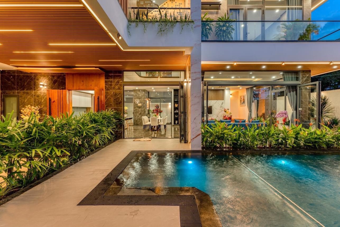 Villa Bãi Sau Vũng Tàu với hồ bơi rộng và sân vườn
